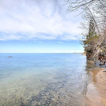 Gorgeous Charlevoix Home On Lake Michigan! Ellsworth Esterno foto