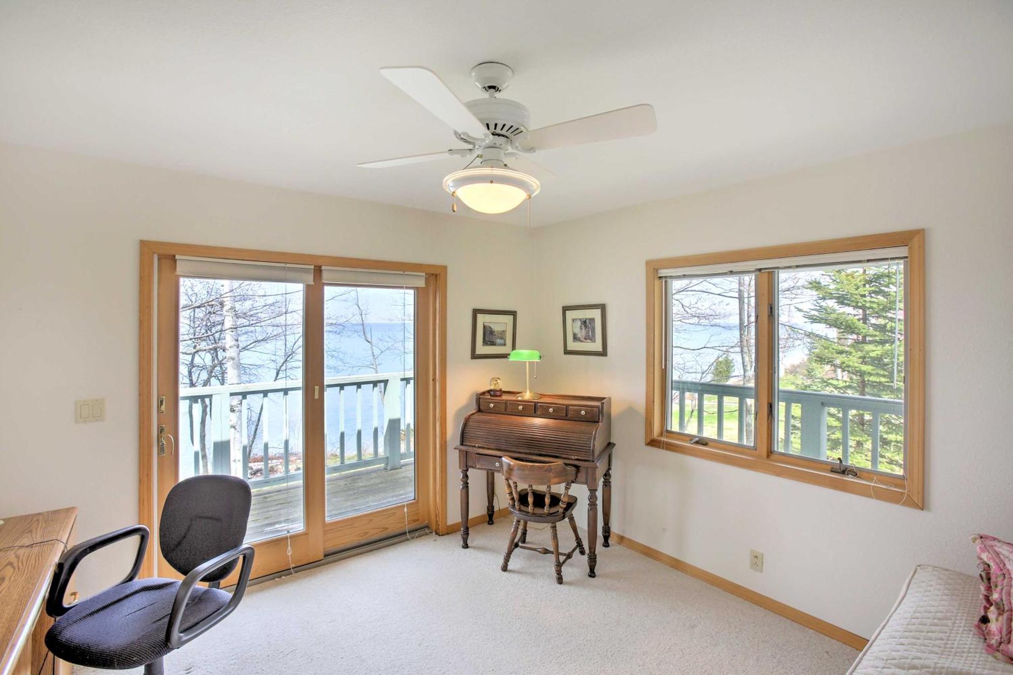 Gorgeous Charlevoix Home On Lake Michigan! Ellsworth Esterno foto